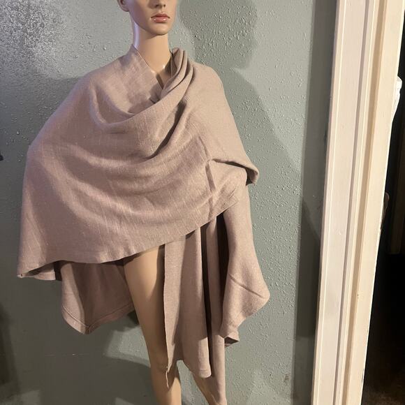 Lane Bryant Accessories - Lane Bryant Women's Blush Pink & Silver Shawl Wrap Plus Size One Sz Feminine